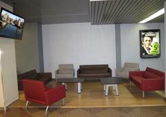 Zone détente salle d'embarquement à l'aéroport de Strasbourg