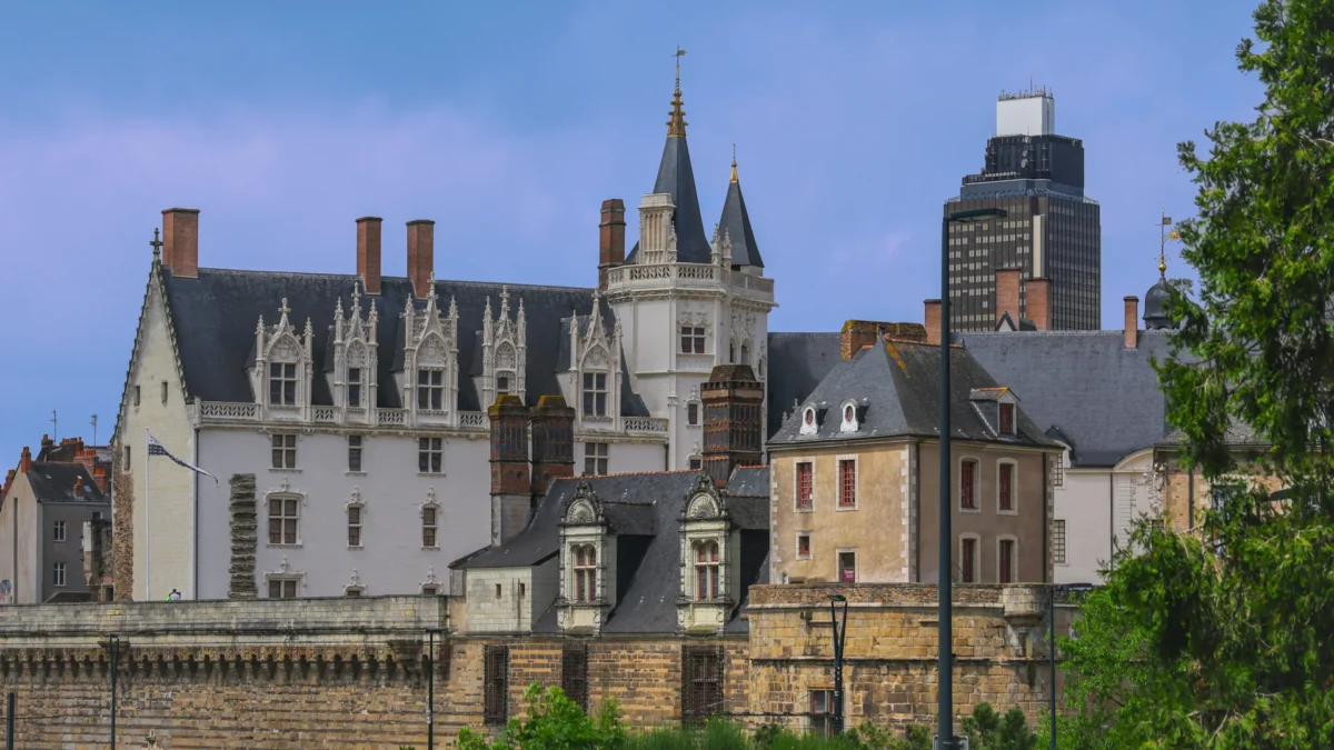 Vol Strasbourg Nantes pas cher