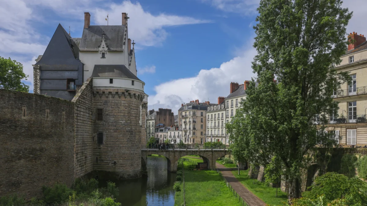 Vol Strasbourg Nantes pas cher