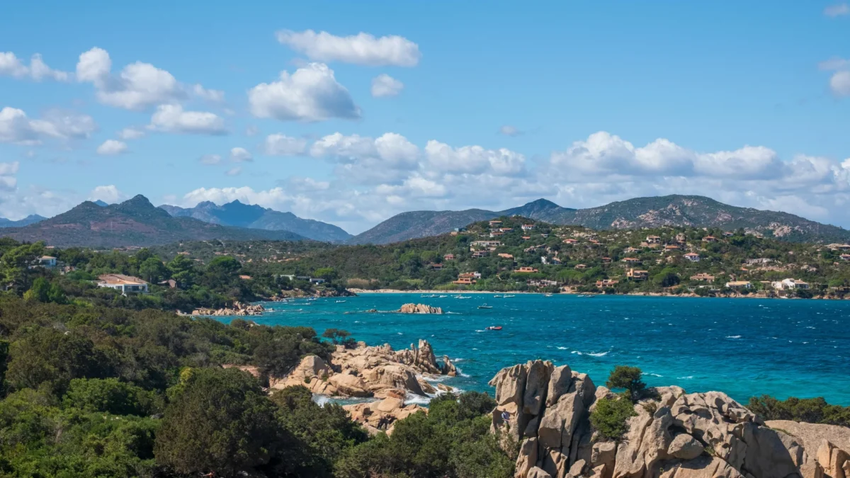 Vol Strasbourg Olbia pas cher