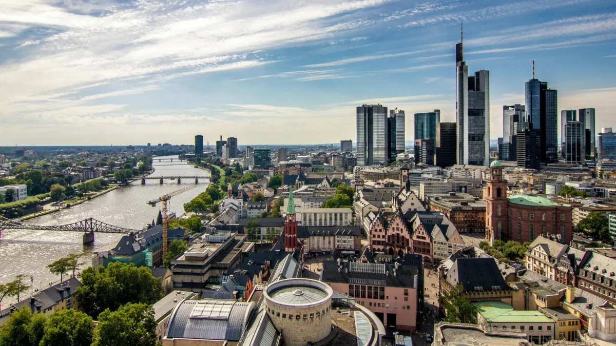 Vol Strasbourg Francfort pas cher