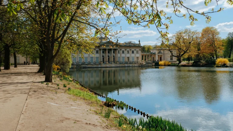 Vol Strasbourg Varsovie pas cher