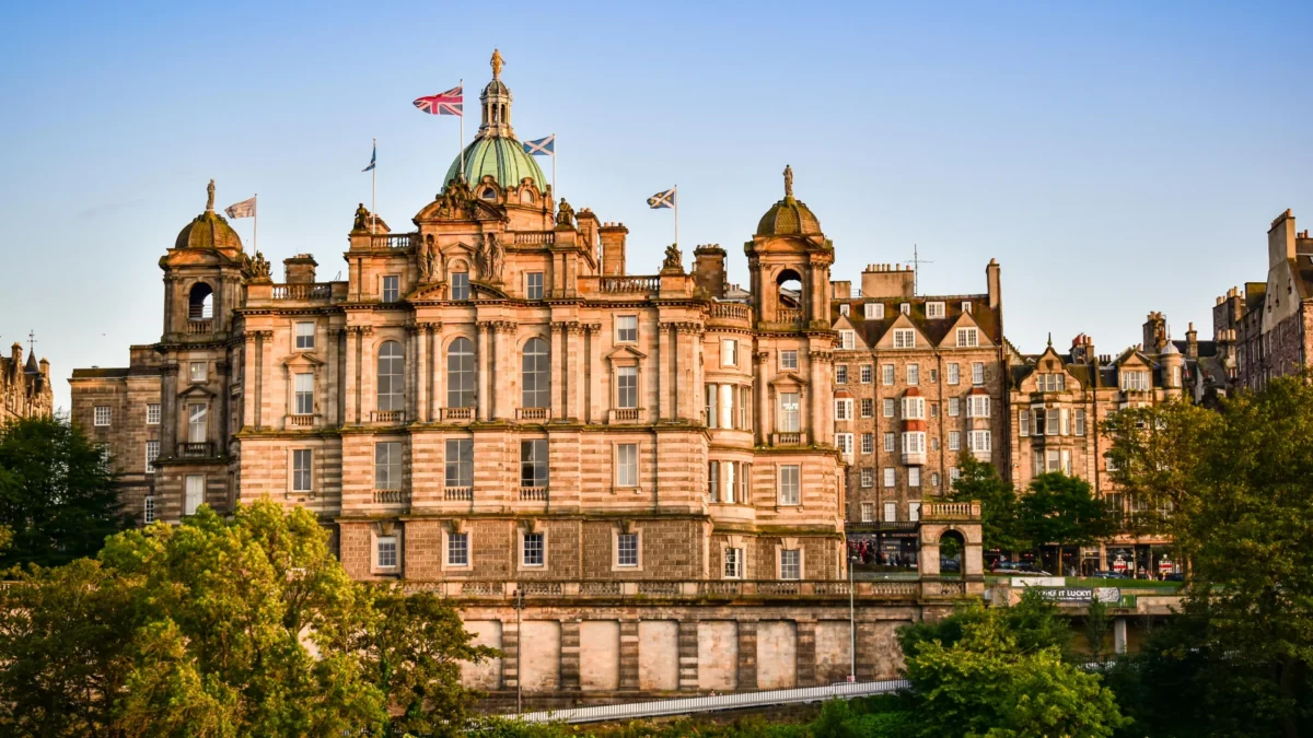 Vol Strasbourg Edimbourg pas cher