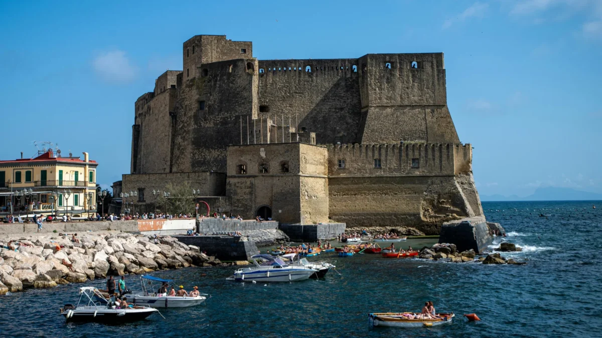 Vol Strasbourg Naples pas cher